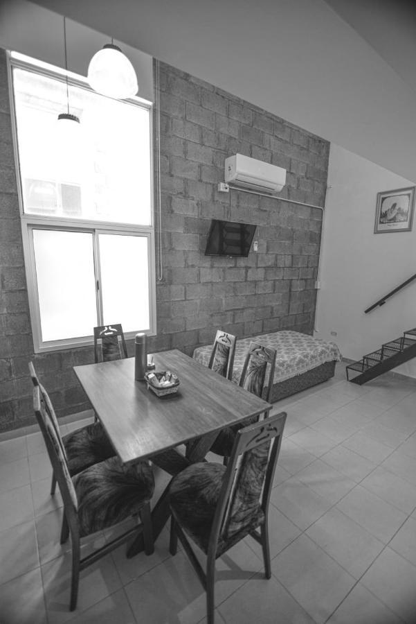 Las Maras Suites Viedma Exterior foto
